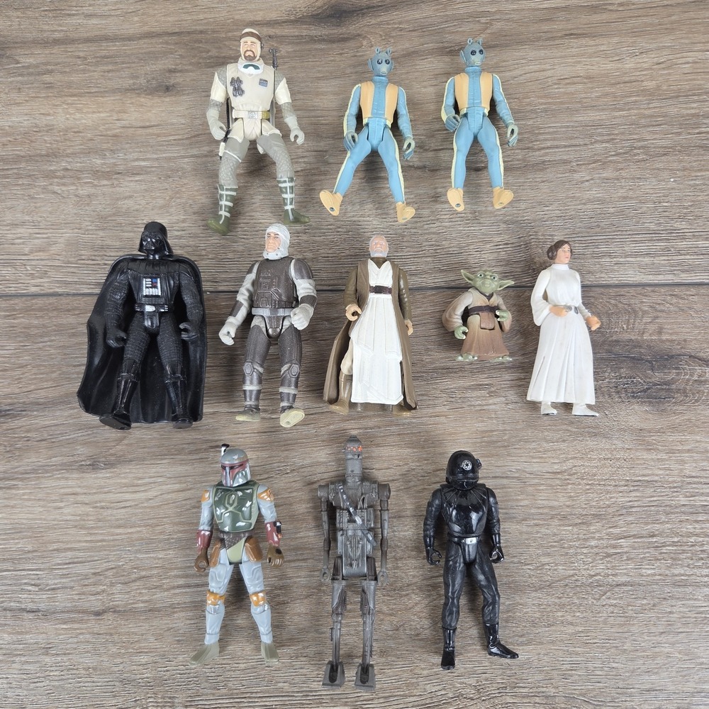 Vintage Lot of 39 STAR WARS 1990s & 2000s Figures Kenner Hasbro LFL